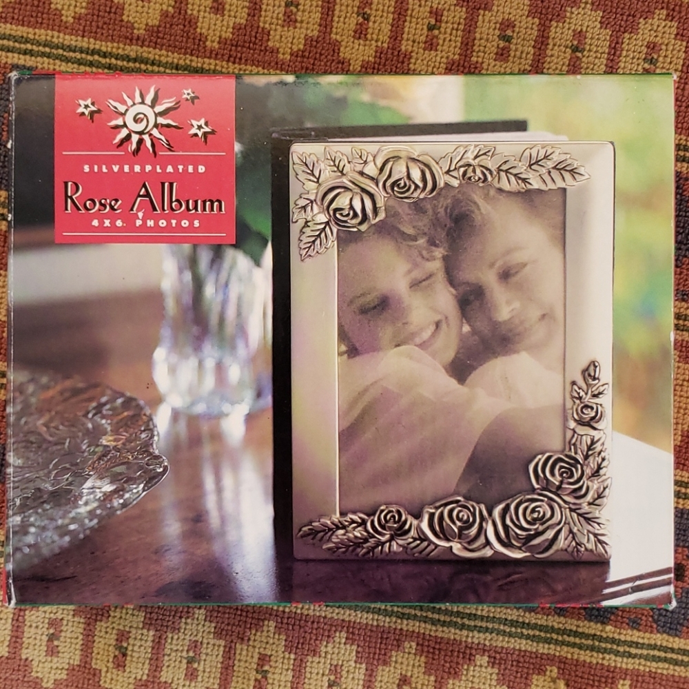 Vintage Roses Photo Album. Flowers. Silverplated - Picture 8 of 14
